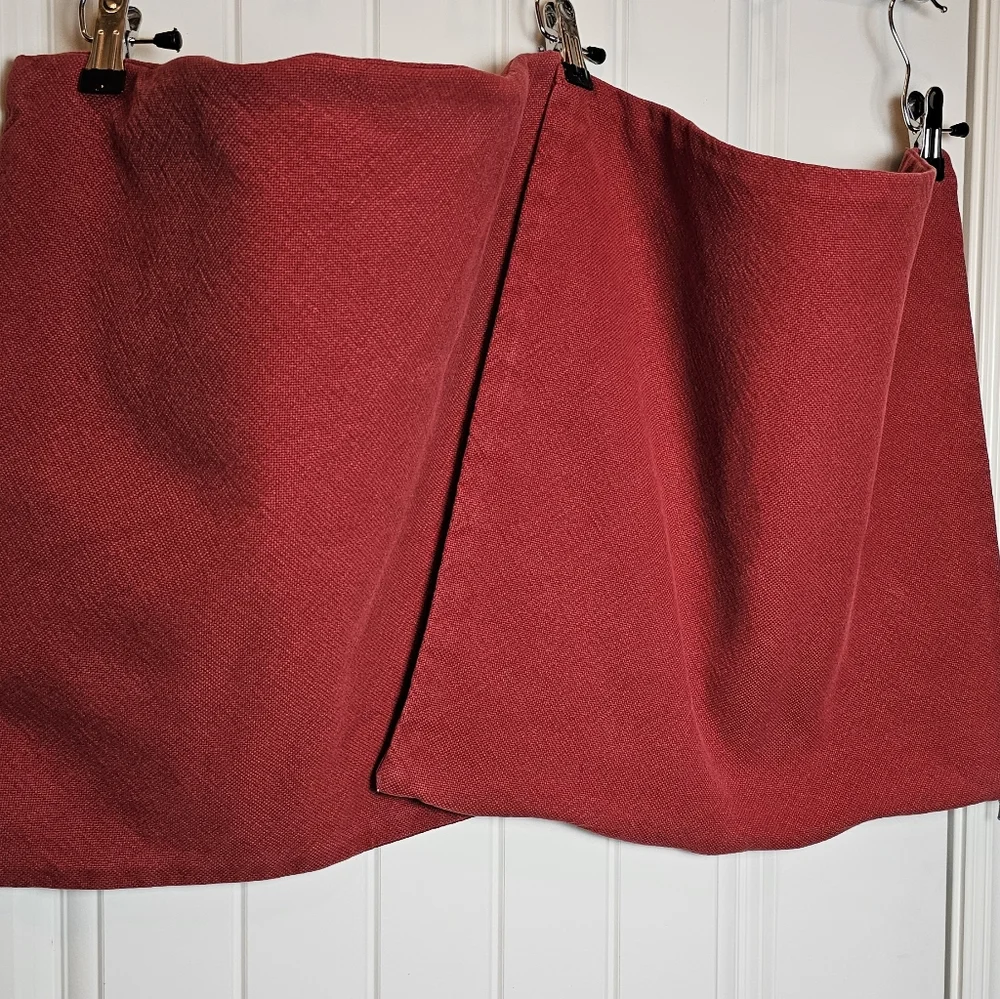 [POTTERY BARN] (2) Red Decorative Pillow Case Covers
